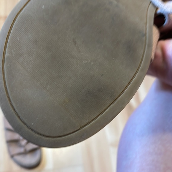 Old navy gladiator style faux suede sandals - Picture 4 of 6